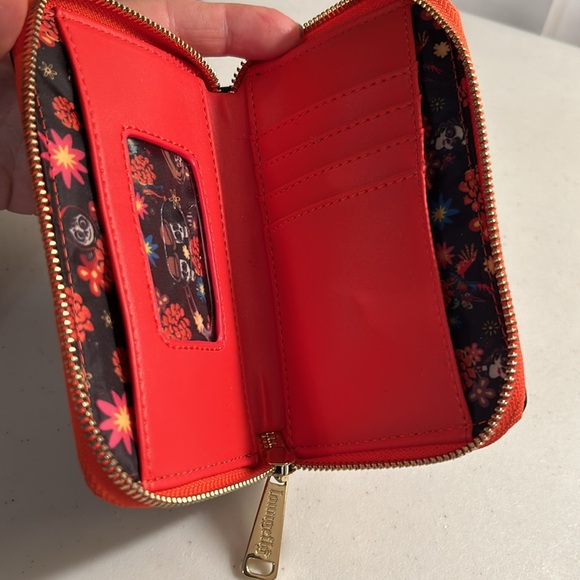 Loungefly Disney Pixar Coco Land of the Dead Family Small Zip Wallet - Picture 5 of 5